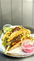 اسمش برگر تاکو smash burger tacos